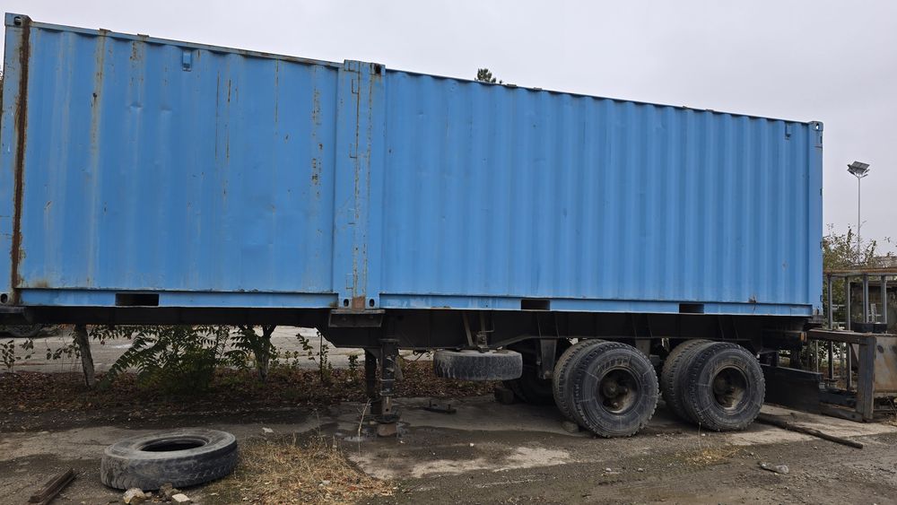 Полу прицеп сотилади