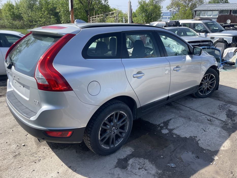 Volvo Xc 60 на части 2.4