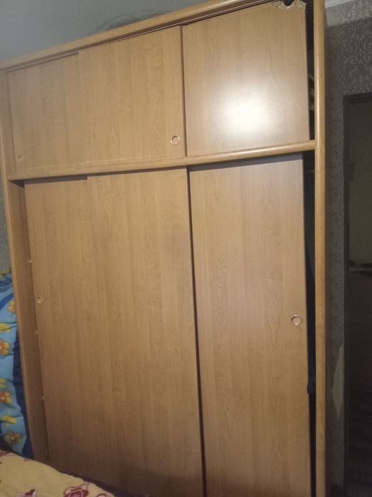 Продам шифоньер бу
