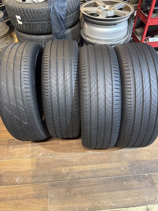 Anvelope vara 235/60R18-Continental