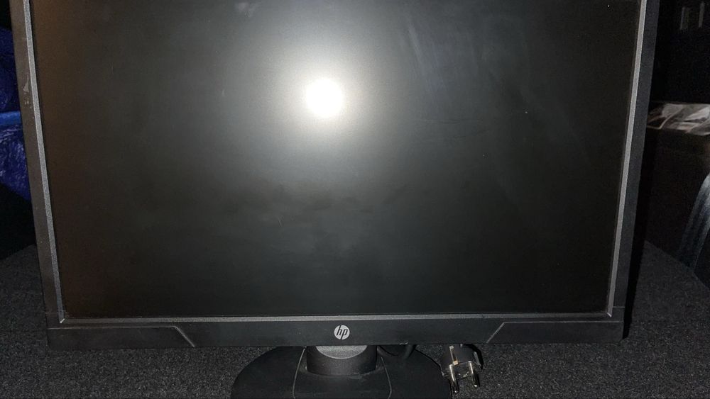 Монитор HP V213a