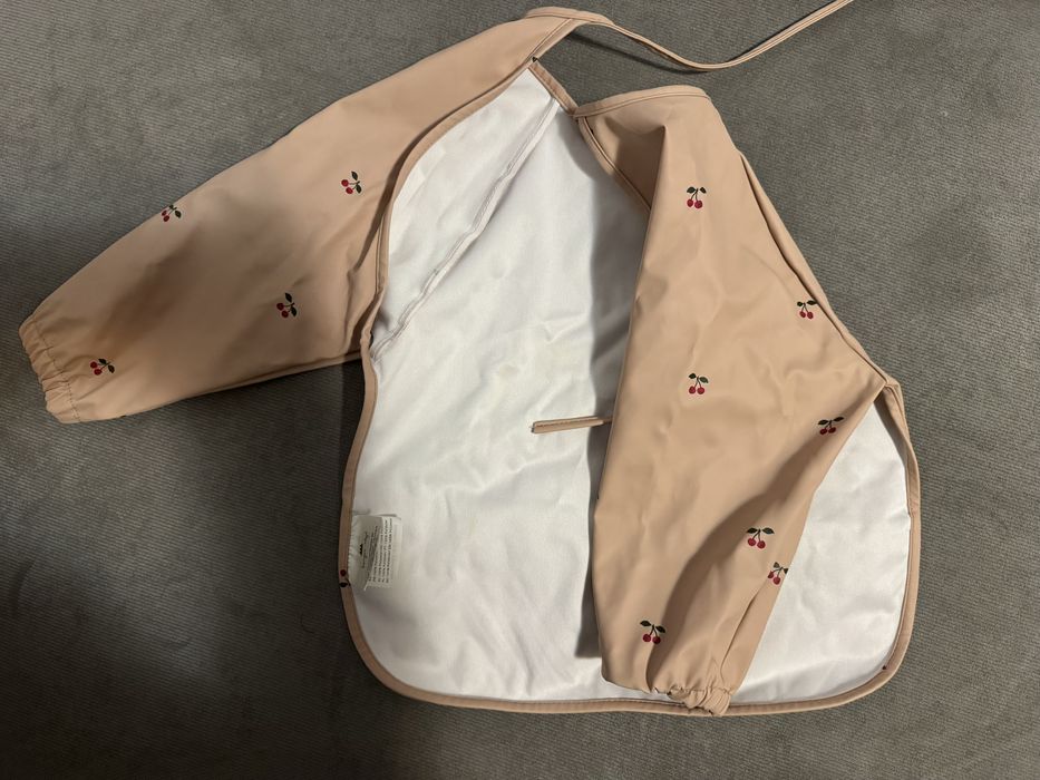 Bavetica impermeabila Konges Slojd