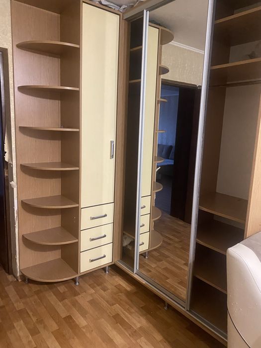 Продам шкаф в хорогем состянии