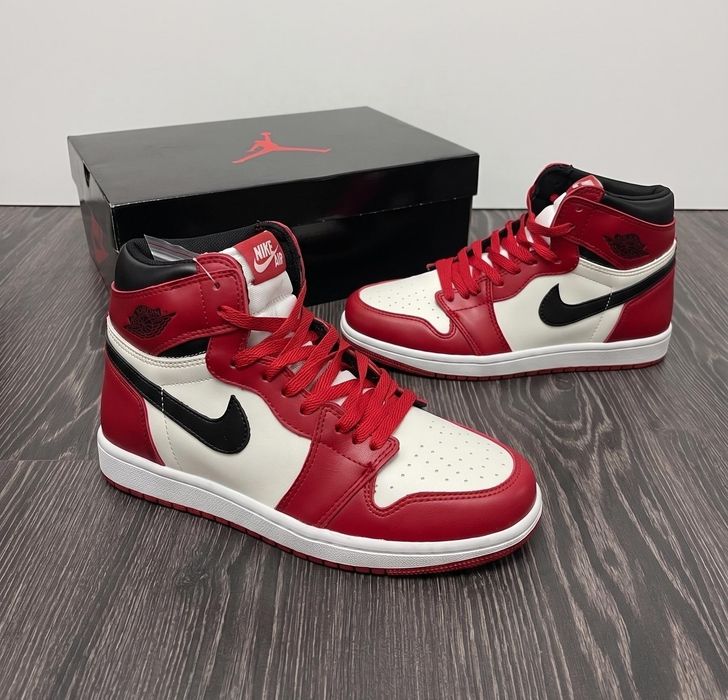 Adidasi Jordan 1 High Chicago Red