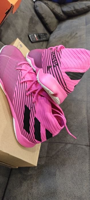 Футболни обувки Adidas Nemesis