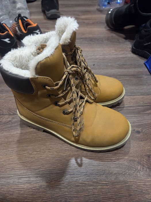 Зимни боти различни видове