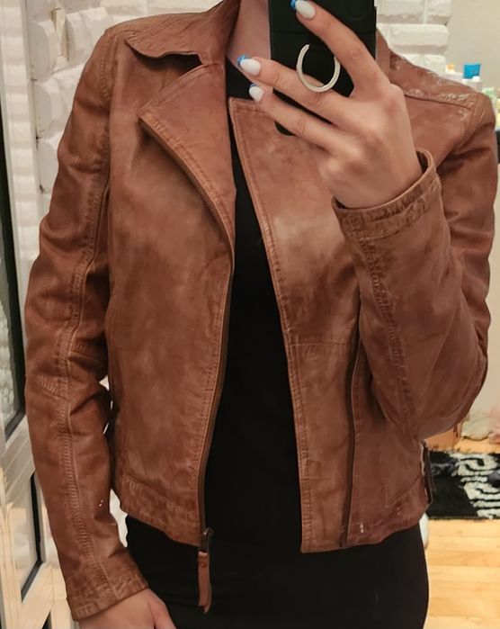 100 лв ПРОМОЦИЯ ! Италианско палто с яка от лисица