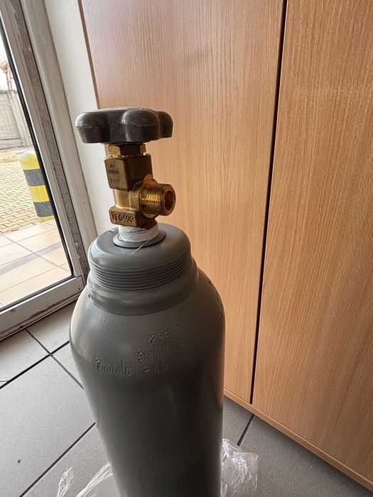 Бутилка стоманена за технически газове