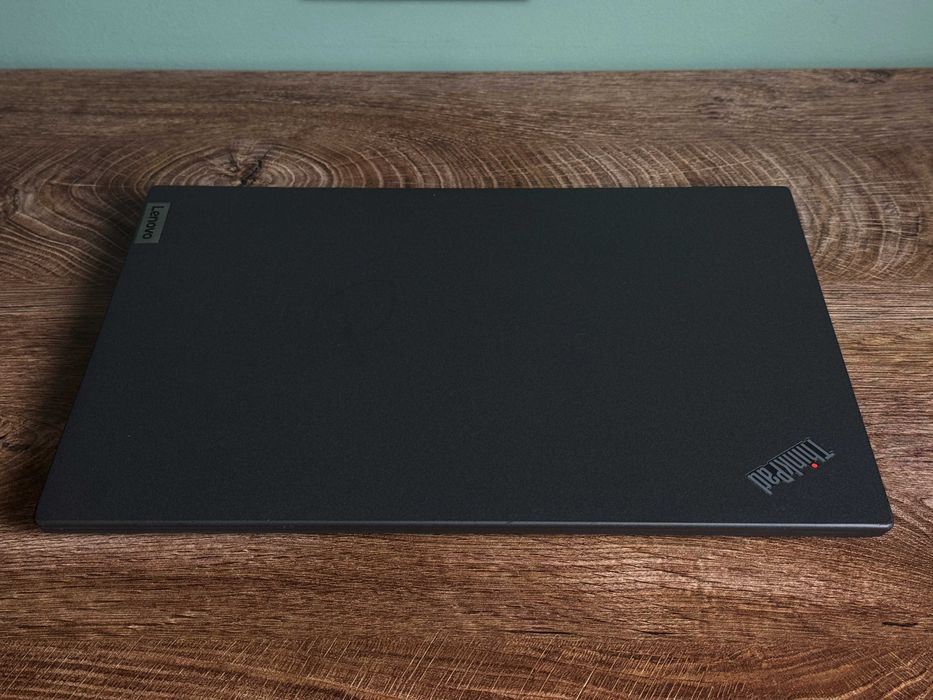 Лаптоп Lenovo ThinkPad x13 Gen 2 13.3"/intel iI5-1135G7/ 16GB/256GB NVME/WUXGA 16:10