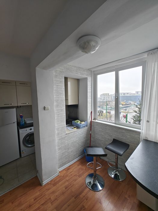 Garsoniera de închiriat