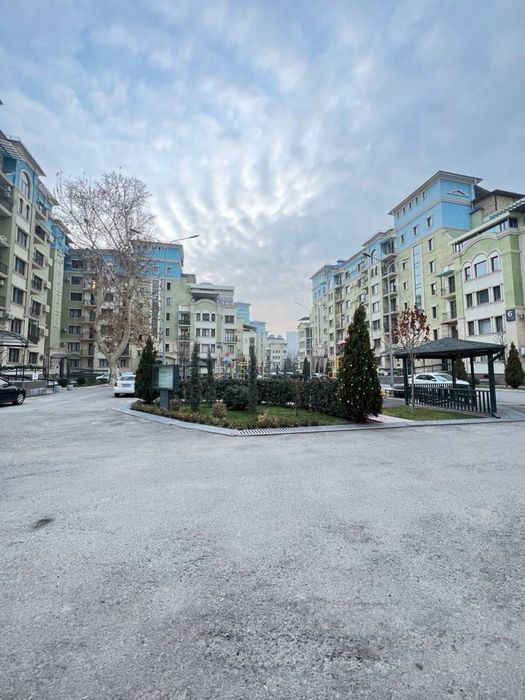 Сдам в долгосрочную аренду 2-ком. кв. в новостройке на Дархане, центр.