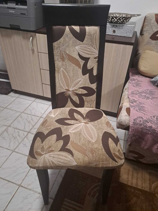 Мебли от масивно дърво