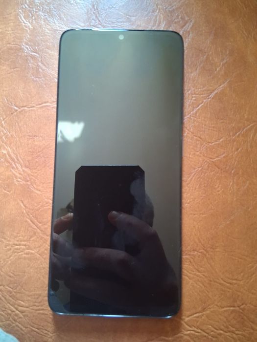 Vând Moto g06 4GB ram