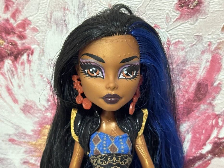 ПРОДАМ Монстр хай Робекка Стим