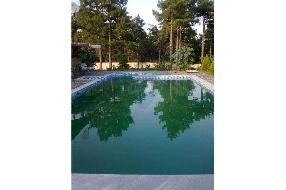 Продава се Къща в с. Червена вода, Област Русе - 360 кв.м за 864 €/кв.м - Снимка #3