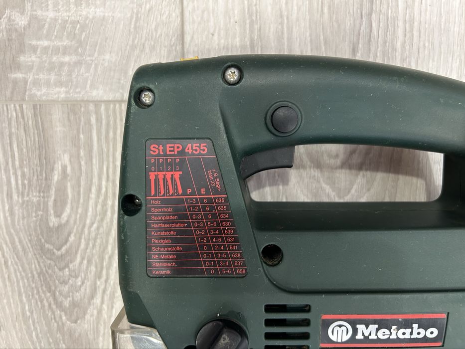 Зеге Metabo St EP455 с регулиране на оборотите[прободен/махален трион]