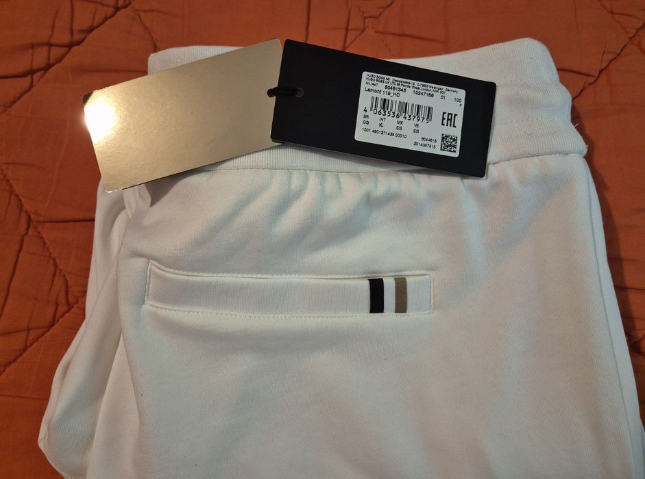 Pret ocazie Pantaloni Hugo Boss xl original noi cu etichetă