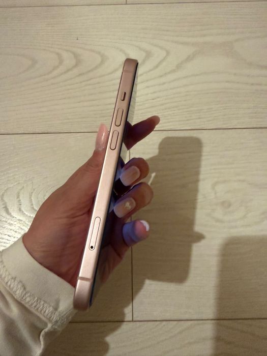 Iphone 15 PINK 128 Gb