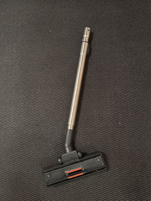 Perie si tub telescopic aspirator