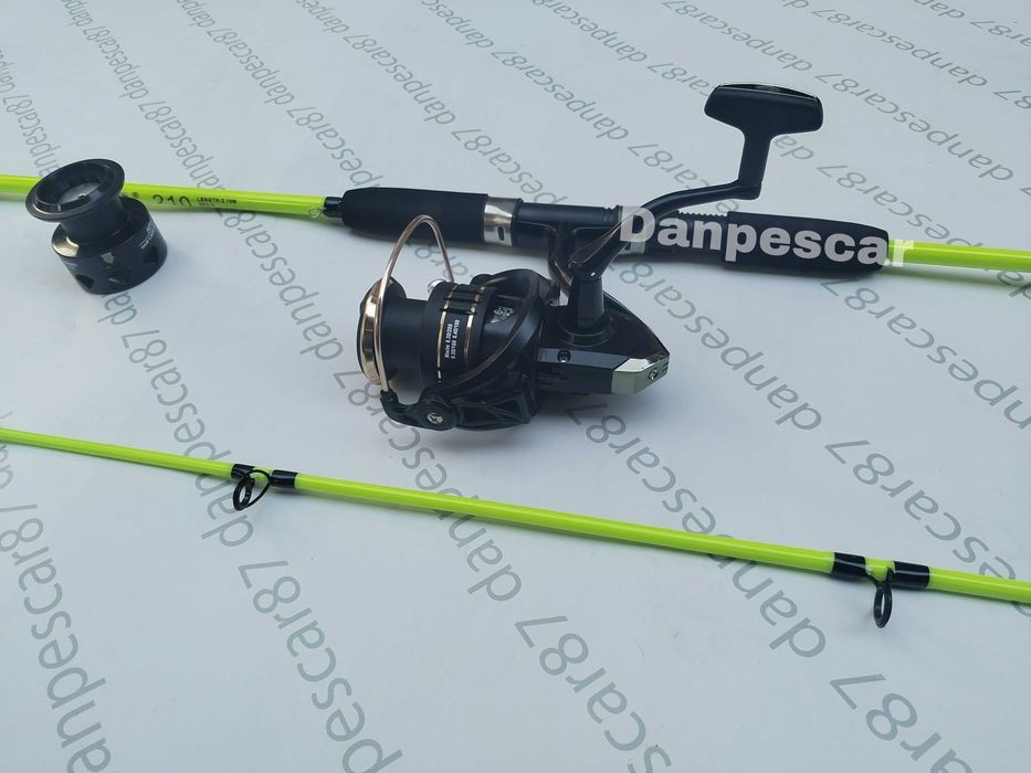 SET Lanseta WB fibra sticla plina 2,10m cu Mulineta FL HP5000 7 rul