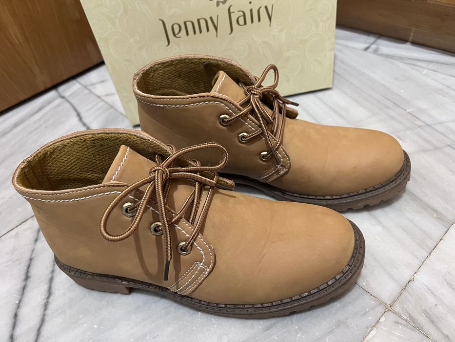 Дамски зимни боти