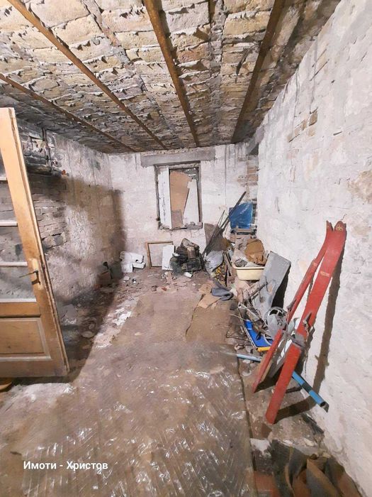 Продава се Етаж от къща в Шумен, Център - 156 кв.м за 769 €/кв.м - Снимка #15