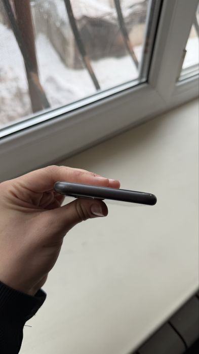 Продам Айфон 11 , 128 гб