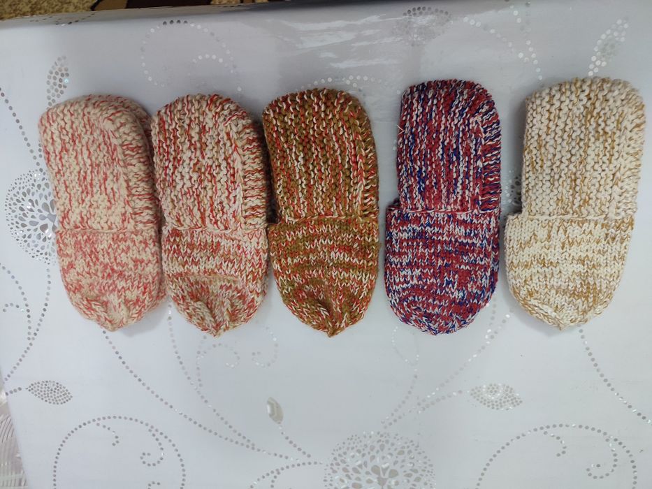 Вязанные следики