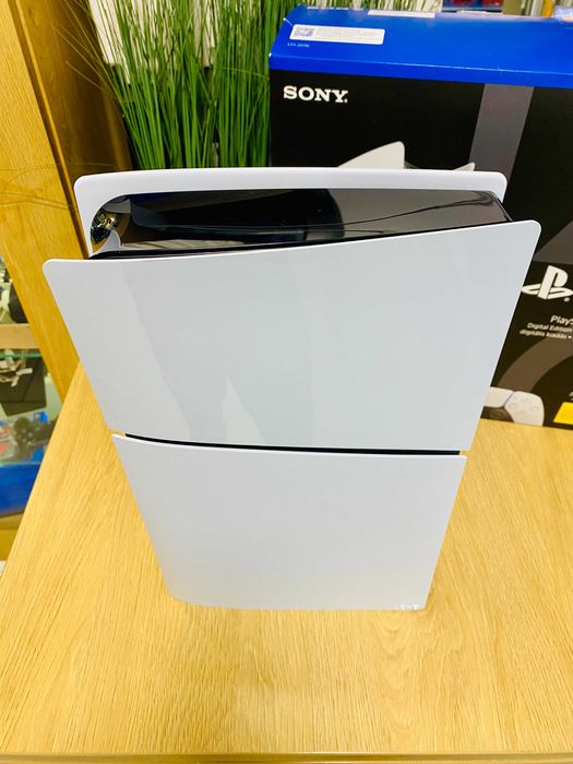 КАТО НОВ !!! Sony Playstation PS5, Digital Edition, 1TB, White