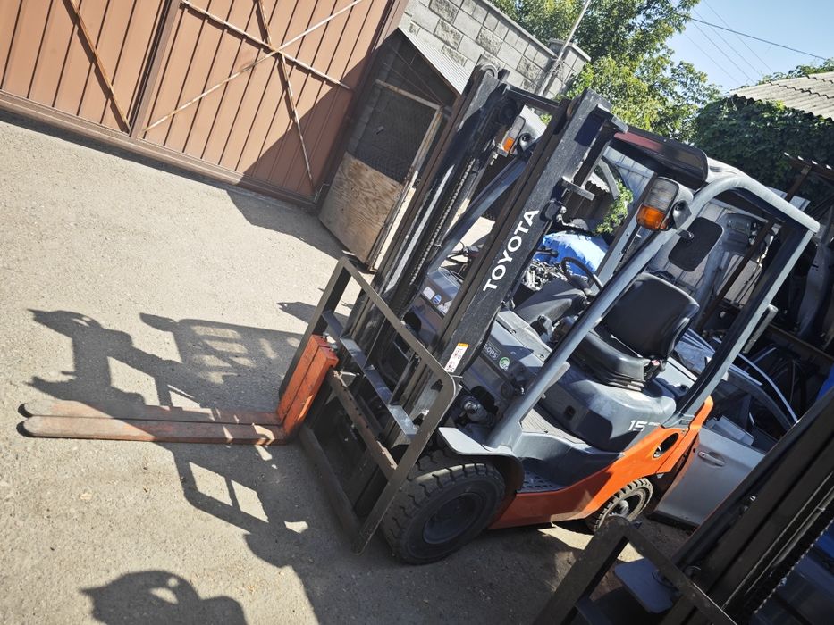 TOYOTA 8FGL-15 *2011*