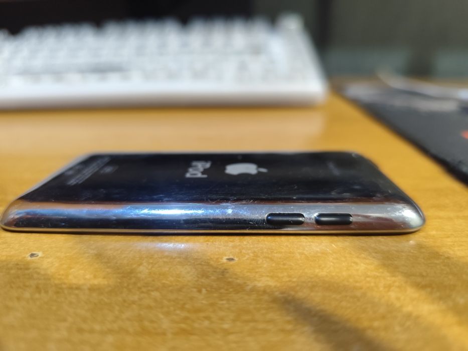 Apple IPod touch 4 раритет