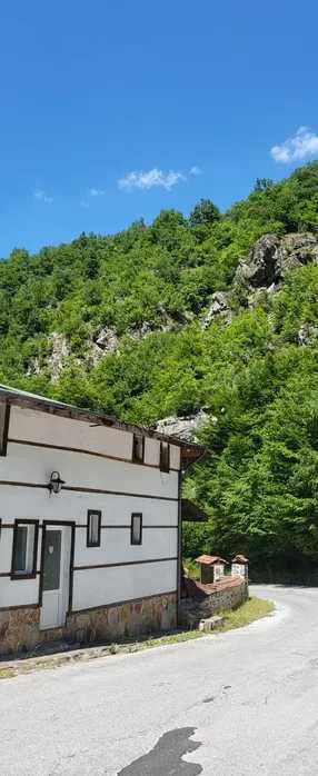 Продава се Къща в Лъки - 400 кв.м за 263 €/кв.м - Снимка #4