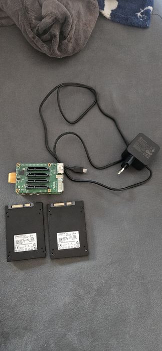 Raspberry 5 + hat + 2 ssd (2tb)