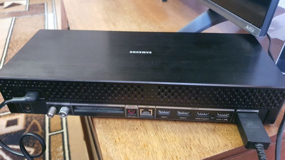 Телевизор Самсунг 65"