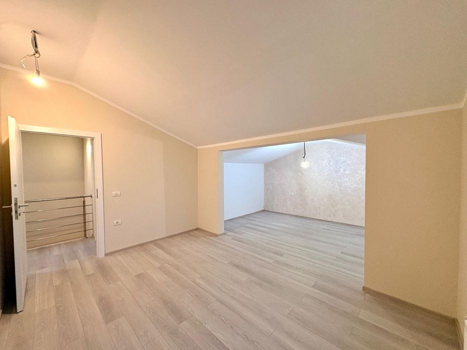 Duplex cu 4 camere, 2 bai si dressing | Mosnita Veche