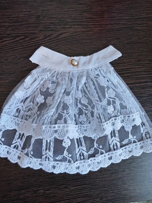 Продам школьную блузку на девочку