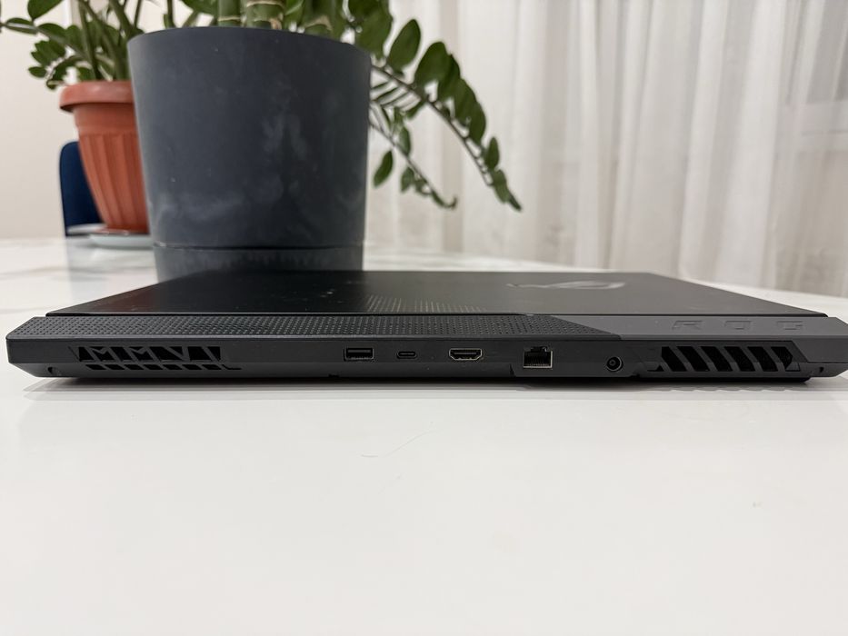 Мощный игровой ноутбук Asus Rog