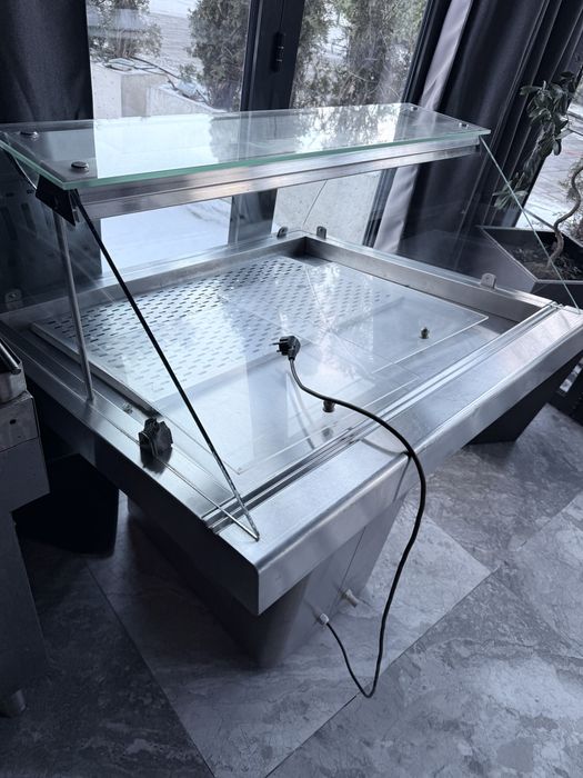 Хладилна витрина за риба