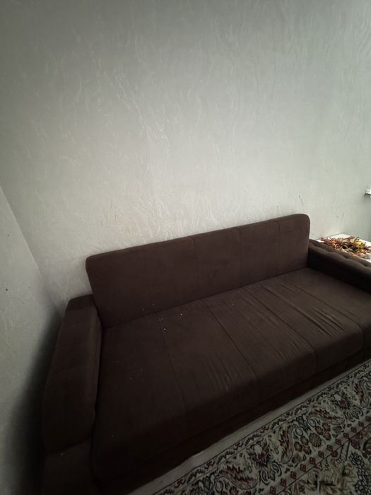 Отдам в дар диван с и два кресло