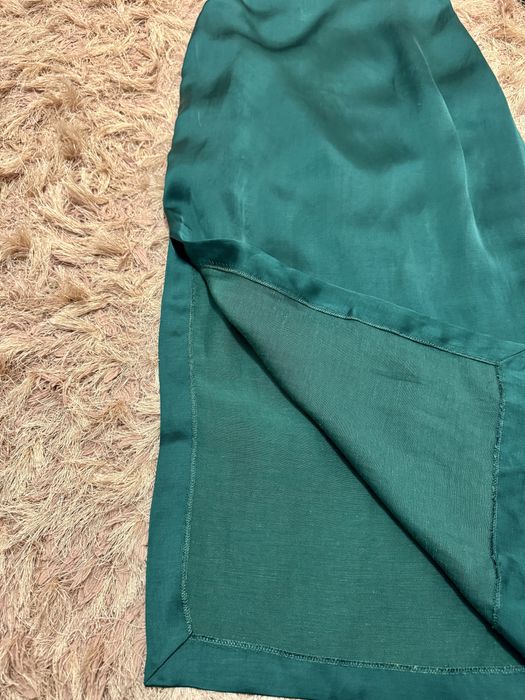 Rochie elegantă de seară verde smarald satinata Zara mărimea M
