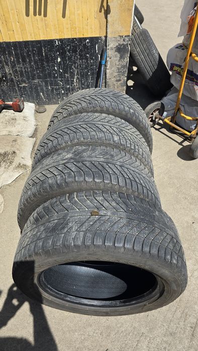 Cauciucuri all season Goodyear 235 x 50 r17 stare f buna