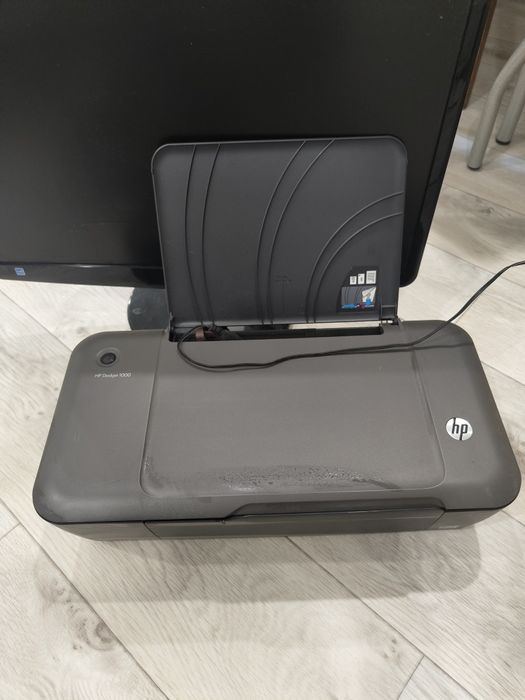 Отдам даром монитор и принтер