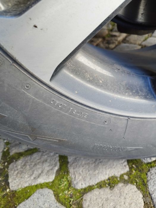 Зимни Гуми Bridgestone blizzak dm-v2 225/65/R17