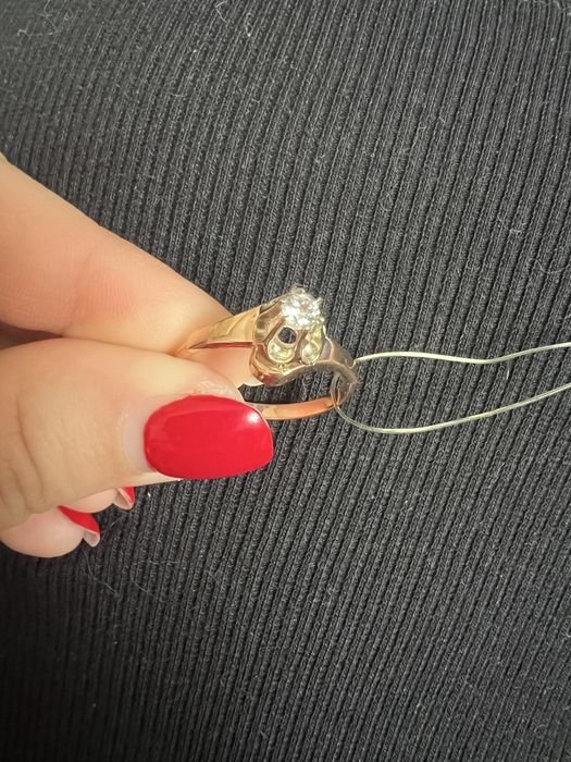 Продам золотое новое кольцо