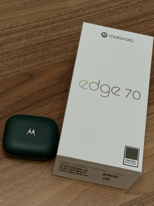 Продам motorola edge 70 новый в упаковке