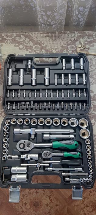 Наборы инструментов 82 предмета