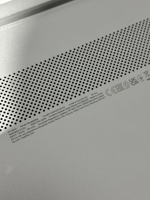 Hp 15s ryzen 5 8gb ram 512ssd impecabil