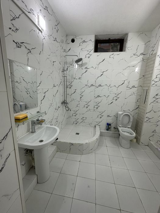 Сдаётся в аренду коммерческое помещение, 76 м2, цоколь