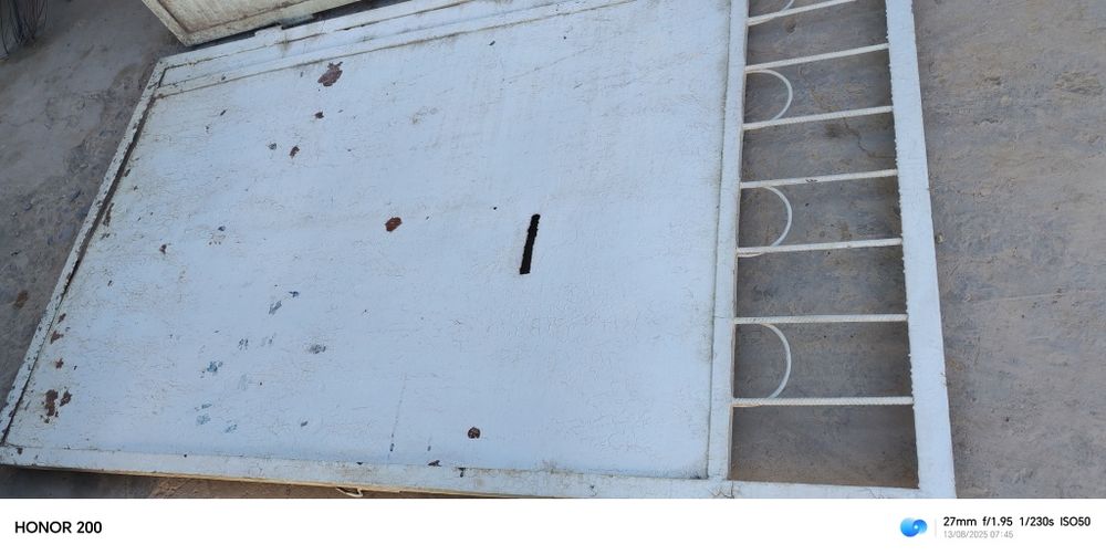 Дарвоза сотилади арзон нархда