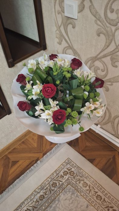 Свежий букет гуллар сотилади